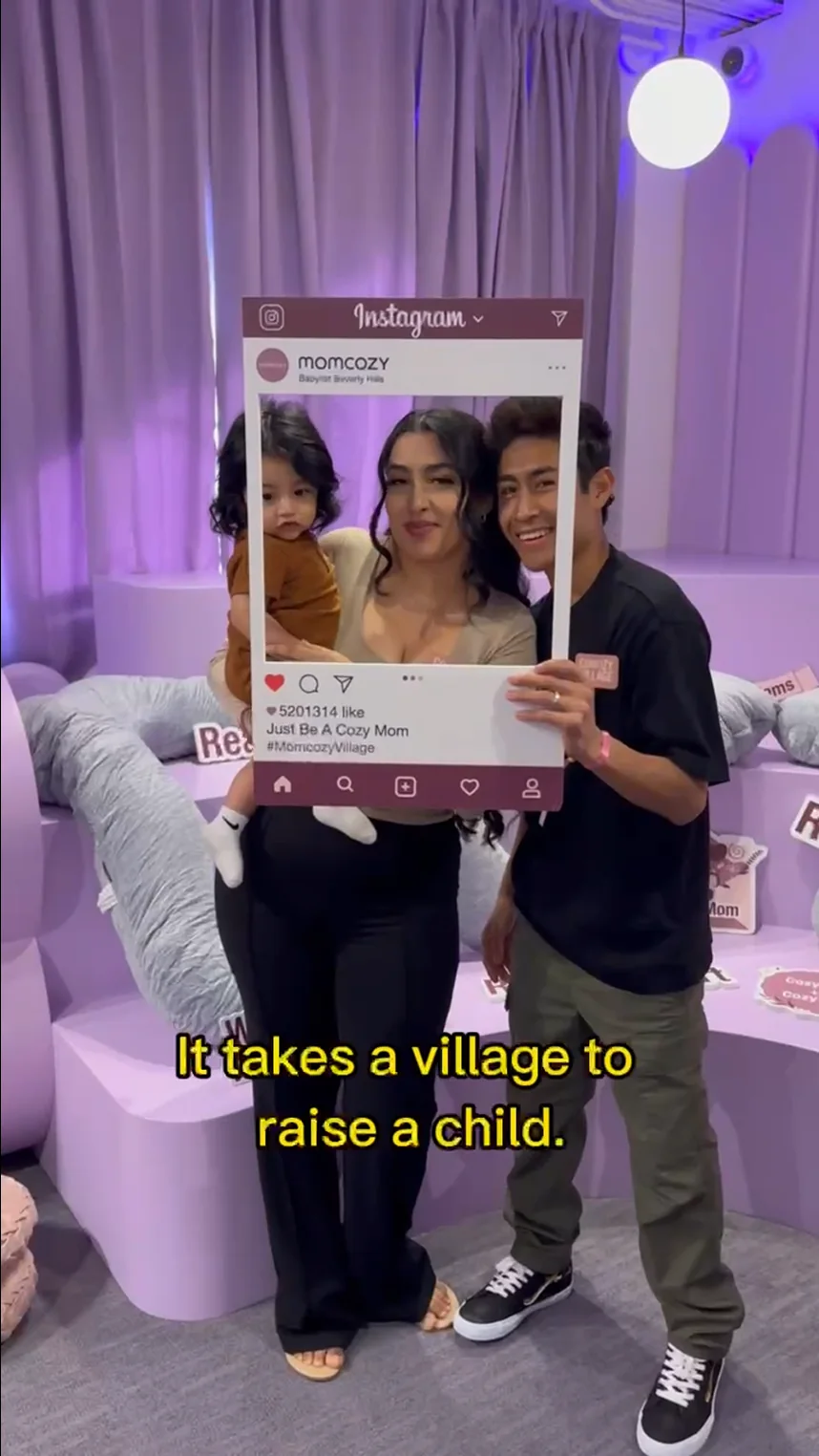 Momcozy campaign image